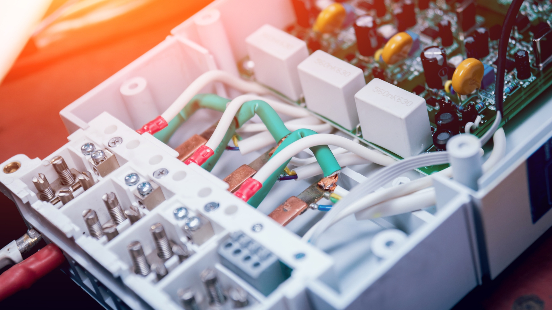 Instalação e Manutenção Elétrica Predial e Residencial